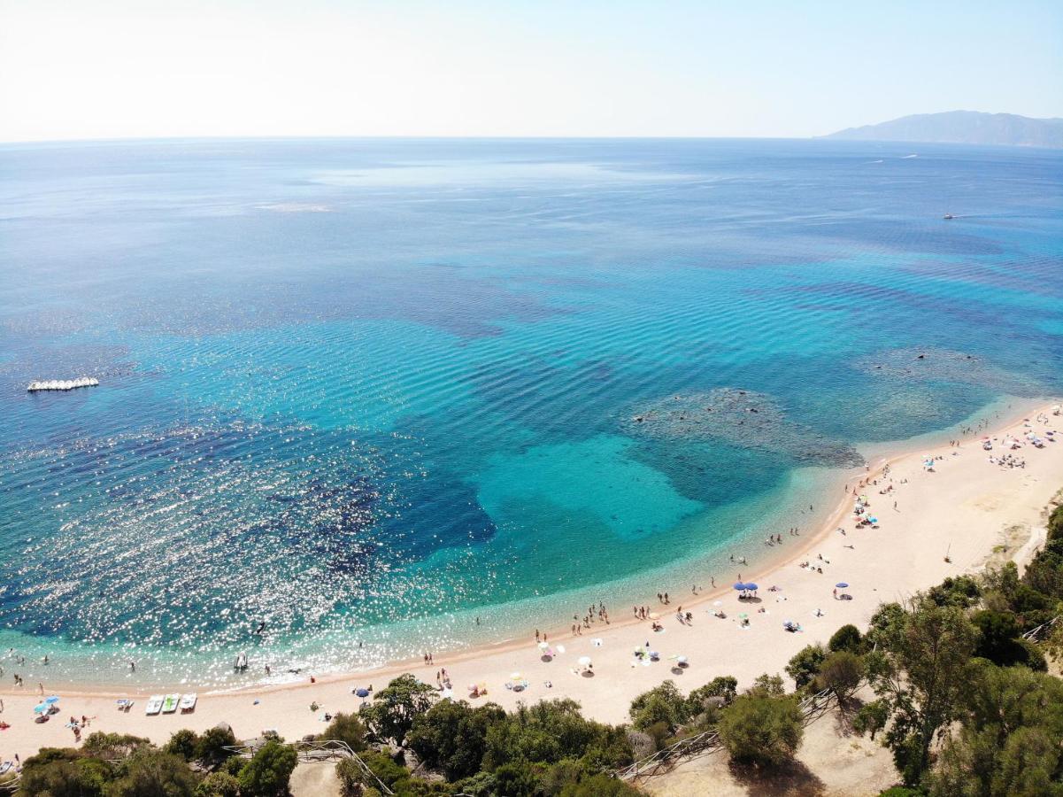 Club Esse Palmasera Cala Gonone Exterior photo
