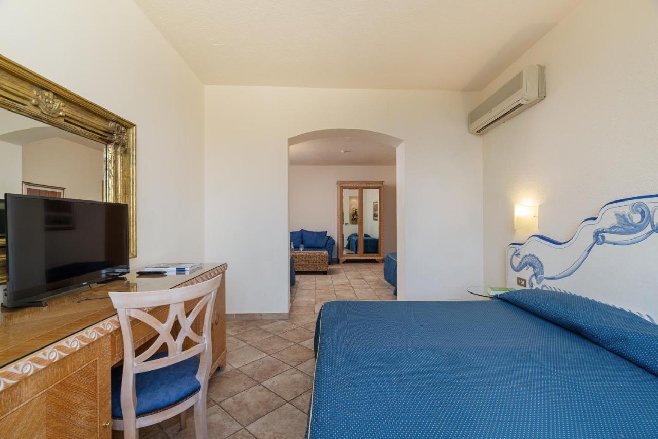 Club Esse Palmasera Cala Gonone Exterior photo