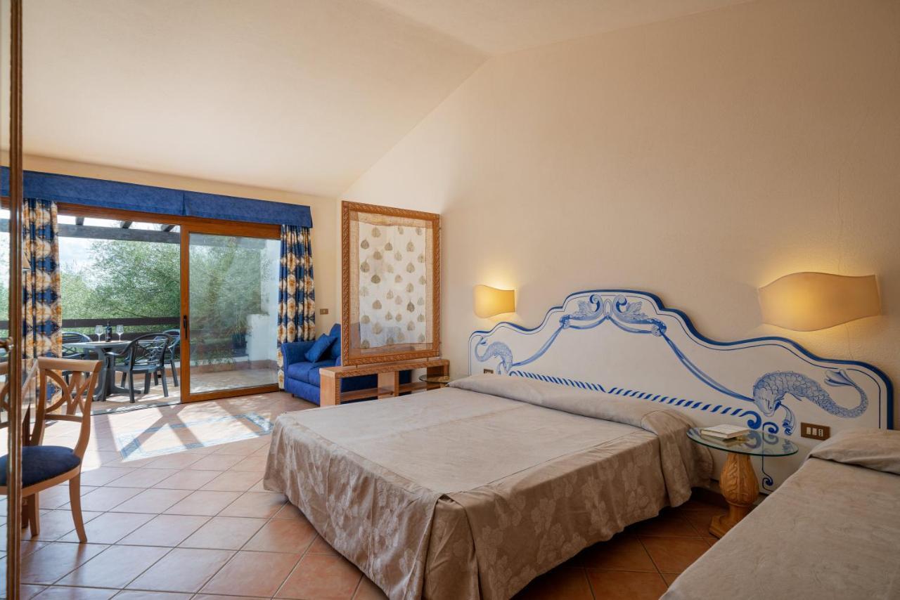 Club Esse Palmasera Cala Gonone Exterior photo
